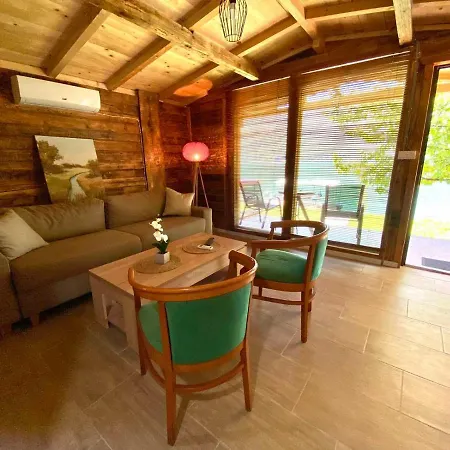 Rustic Heaven Ostrozac Apartman *