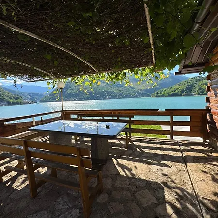 Appartement Rustic Heaven Ostrozac